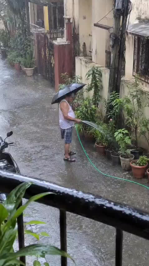 Baarish Apna Kaam Karegi. Uncle Ji Apna.